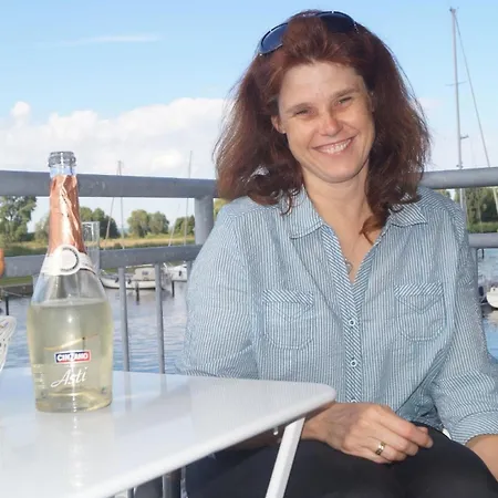 Ferienstudio Mit Balkon Und Wasserblick